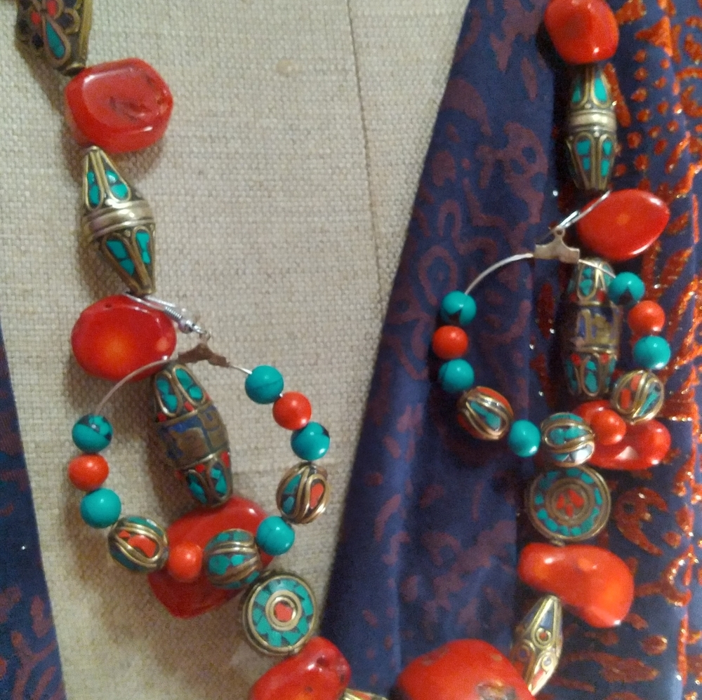 Red stone necklace+earrings lot